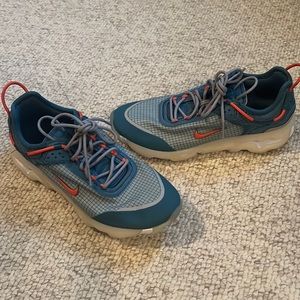 Nike Athletic Shoes, Women’s size 6